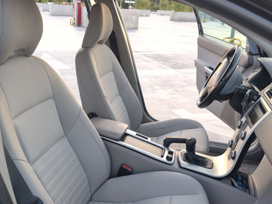 Volvo S40 II D3 2.0 2012