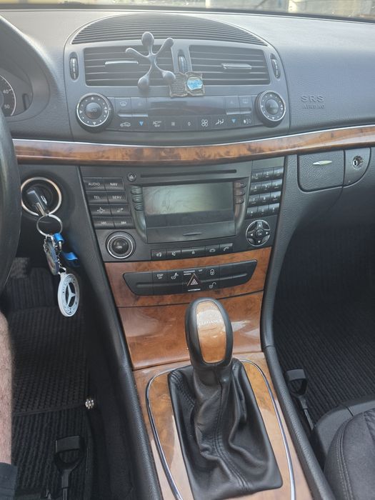 Mercedes-Benz  W211 270CDI 2002 ROK