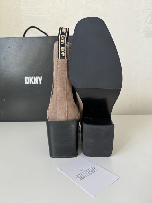 Челсі жіночі DKNY
