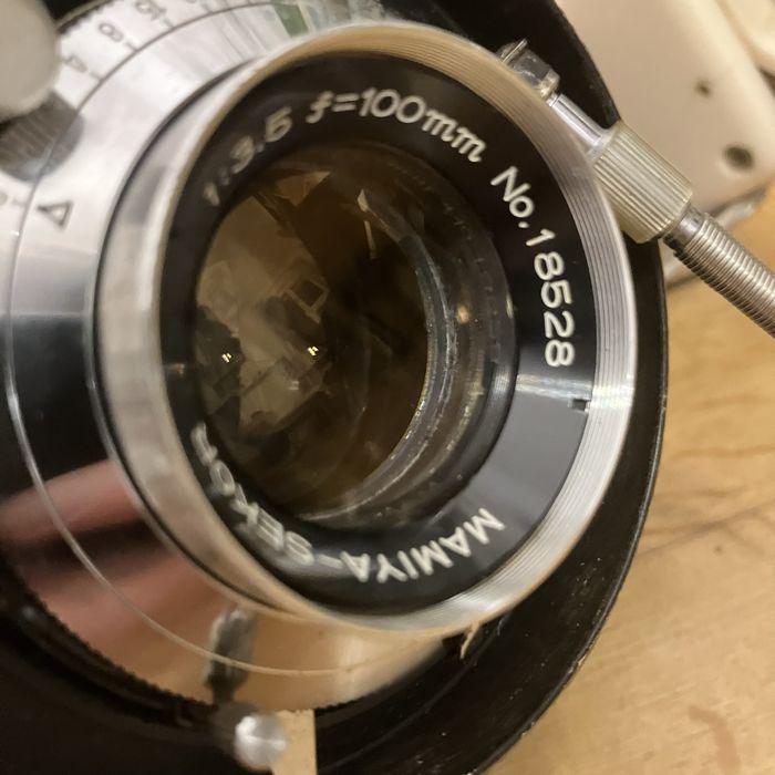 Mamiya Press 23 Sekor 100mm f/3.5 kaseta 6x9 na film 120 grip