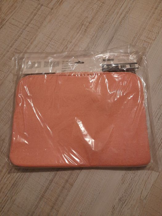 Pokrowiec na Mackbook (różne rozmiary) laptop, pianka MEMORY  15.6'