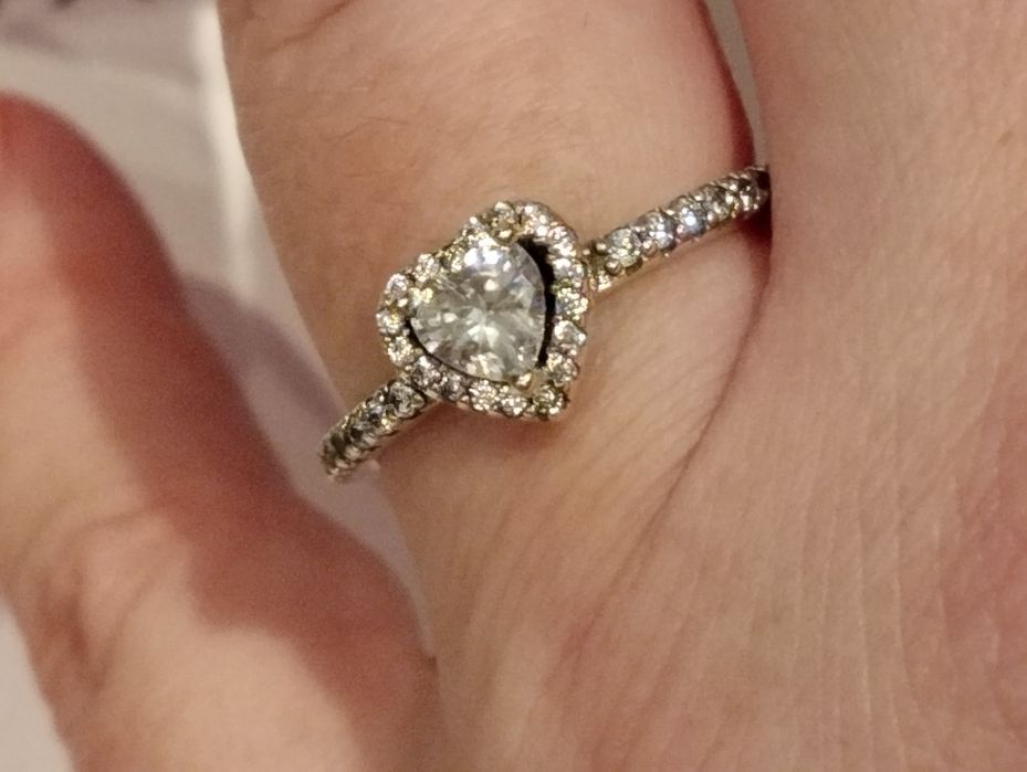 Pandora pierścionek nowy serduszko białe cyrkonie  925srebro  56