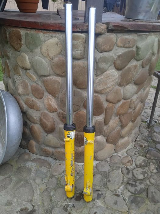 Передні пера вилки