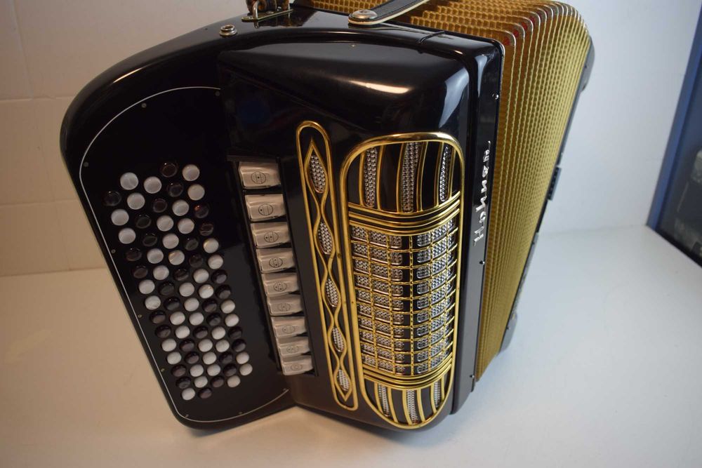 Acordeao hohner Riveira III 3 Voz 96 Baixos, N .306