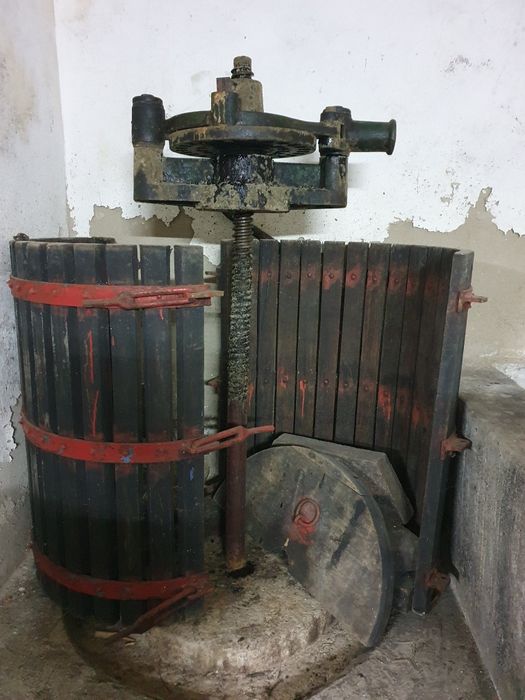 Prensa de vinho manual