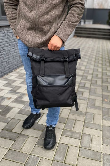 Рюкзак ролл топ чорний для міста спорту подорожей портфель