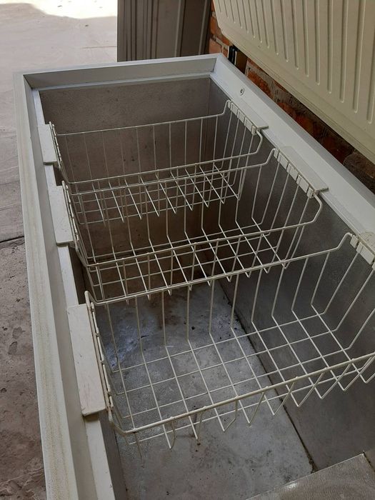 Морозильник горизонтальный Zanussy, морозилка, ларь 400л