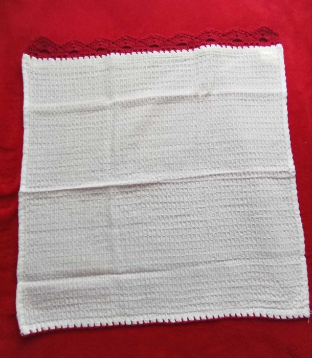 Pano de cozinha com barrado crochê