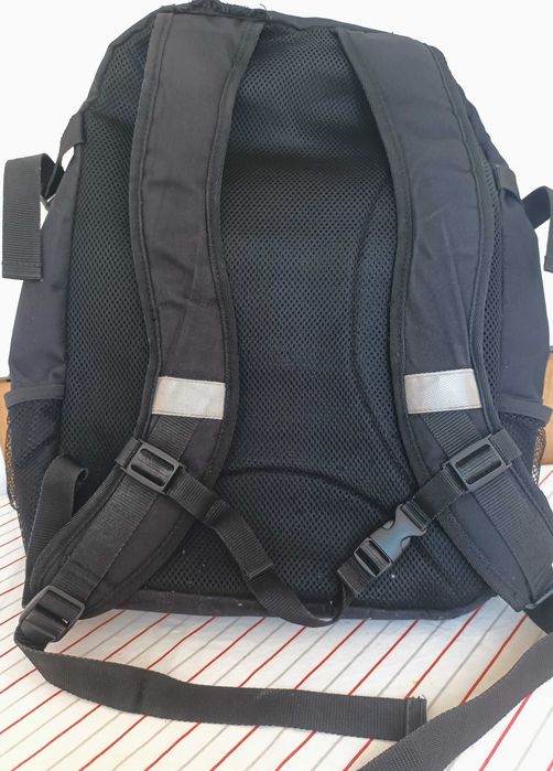 Muchila AHTEC - com alguns sinais de uso mas em relativo bom estado.