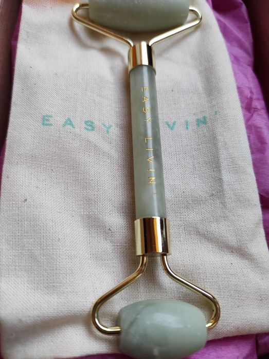 Roller do masażu twarzy jadeitowy Easy Livin