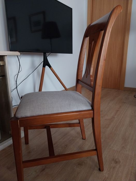 Conjunto mesa+cadeiras sala