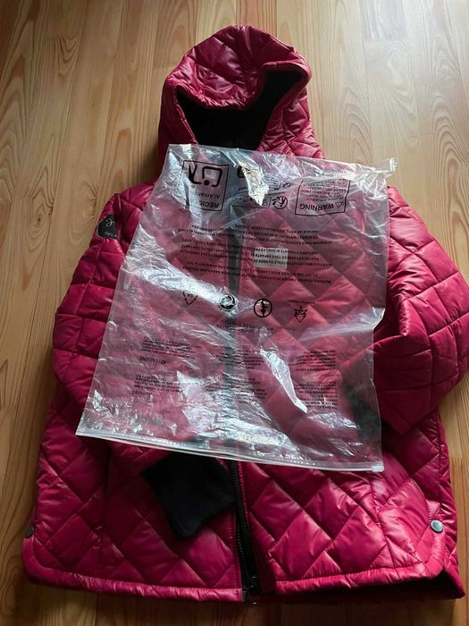 Modna, trendy luźna kurtka wiosenna, jednolity kolor bordo styl casual