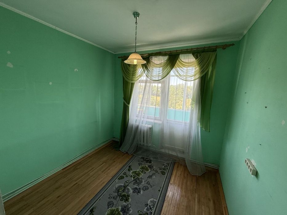 Продам 3к квартиру на вул Леонтовича.