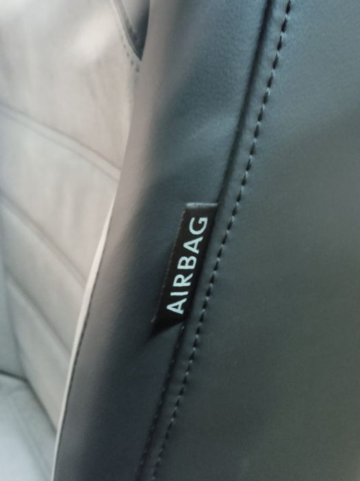 Сидіння VW T6.1 VW T6 MULTIVAN передні з електричним регулюванням