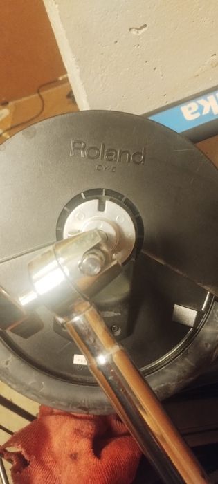 ROLAND .Барабани,тарелки ,бас бочка.