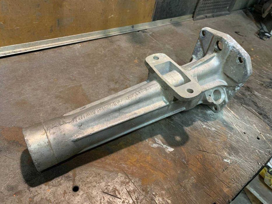 Удлинитель хвостовик КПП Газ 24, Волга