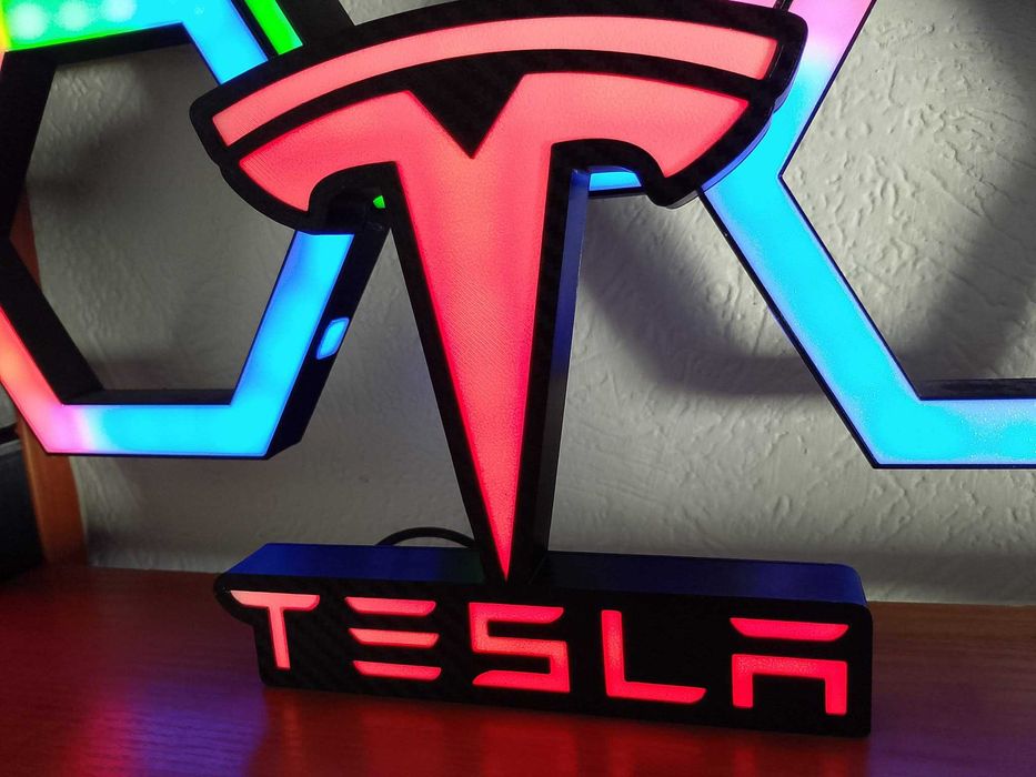 Podświetlany led napis TESLA | Dekoracja 3D | Lampka na biurko