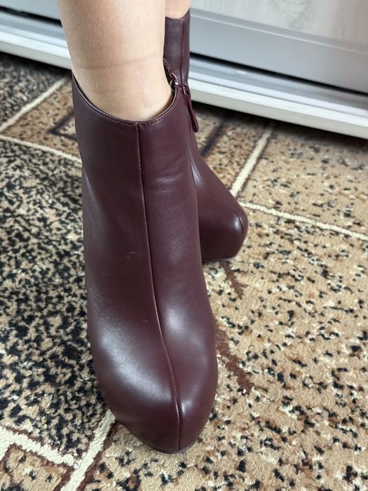 Ботинки 37 розмір