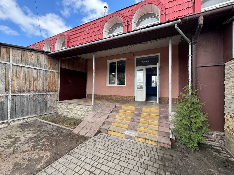 Продаж комерційної  нерухомості у м. Волочиськ