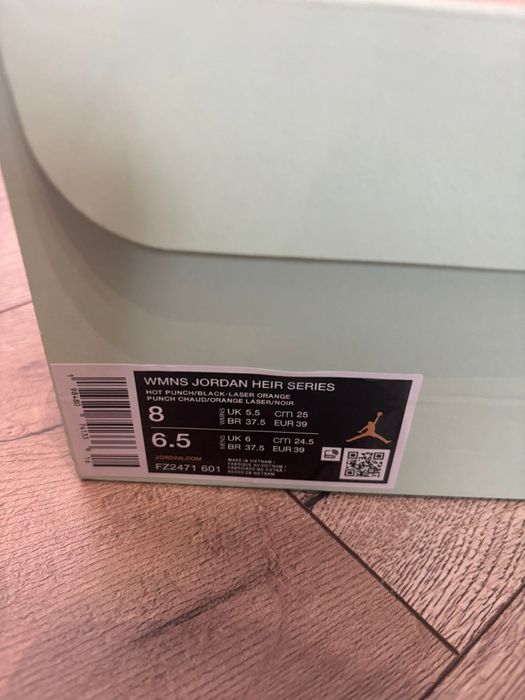 Jordan Heir Be seen różowe