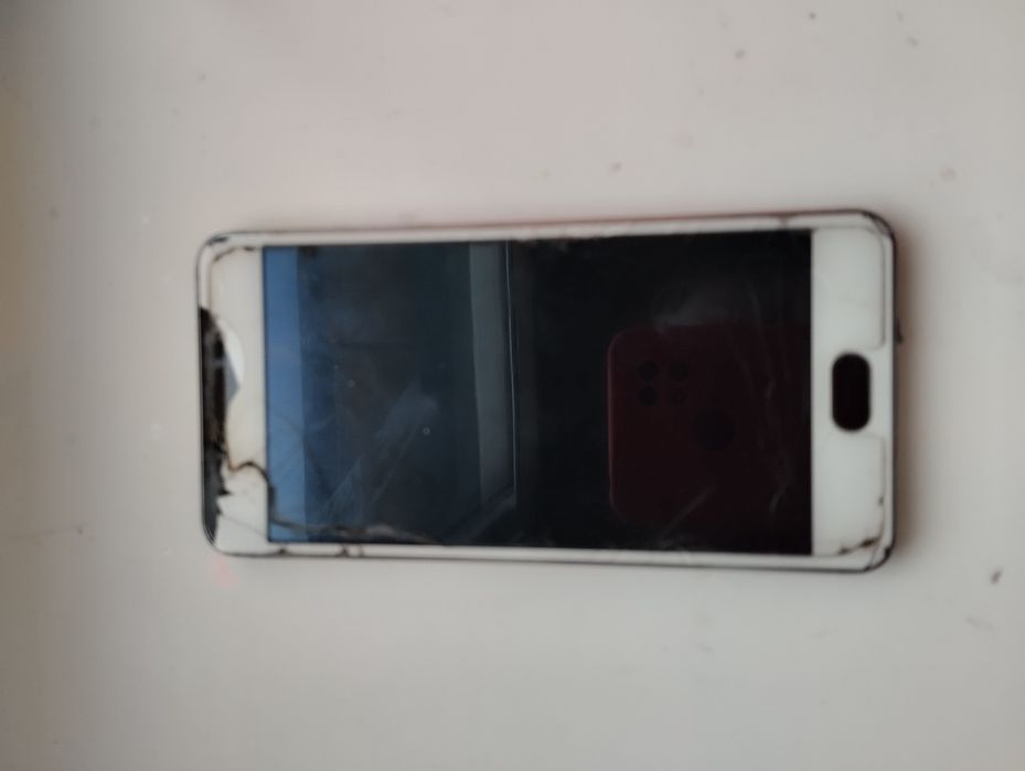 Телефон на запчастини