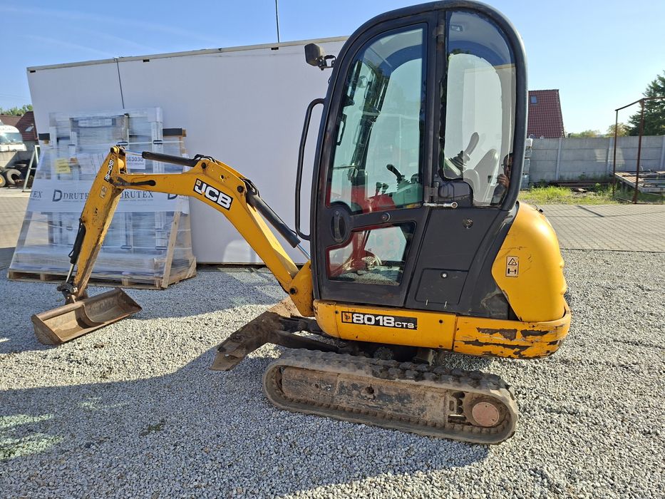 Minikoparka JCB 8018 long ramie CTS
