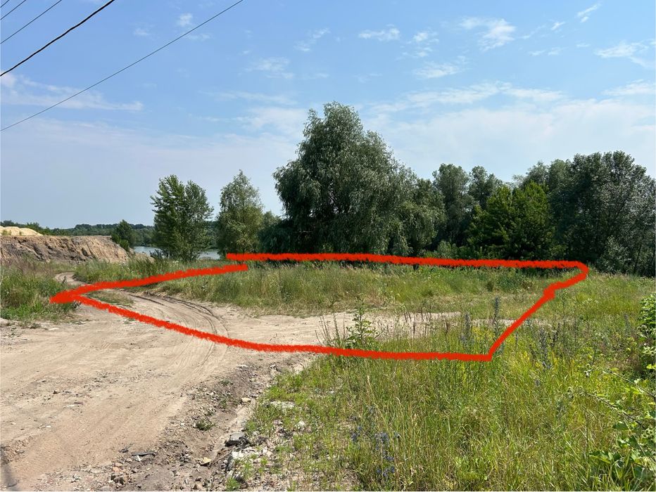 Перша лінія від водойми, ділянка під будівництво, можливий поділ