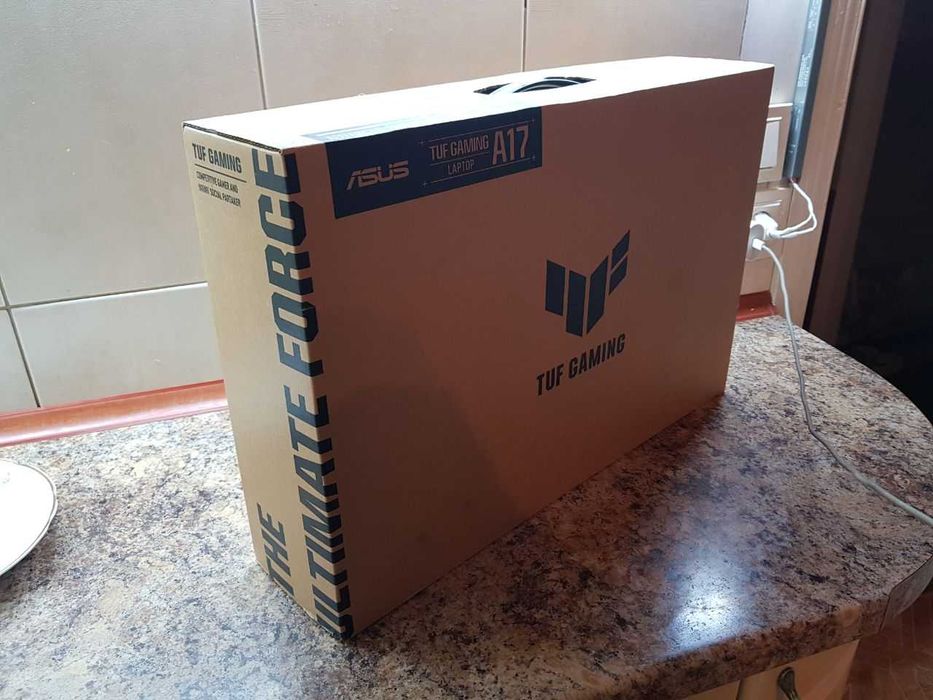Редкий 2024 ASUS TUF 17 / Ryzen 7 / RTX4060 / M2 2TB / 240hz Игровой