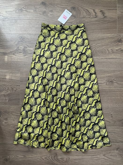 Spódnica satynowa wężowny print, snake print, Monki