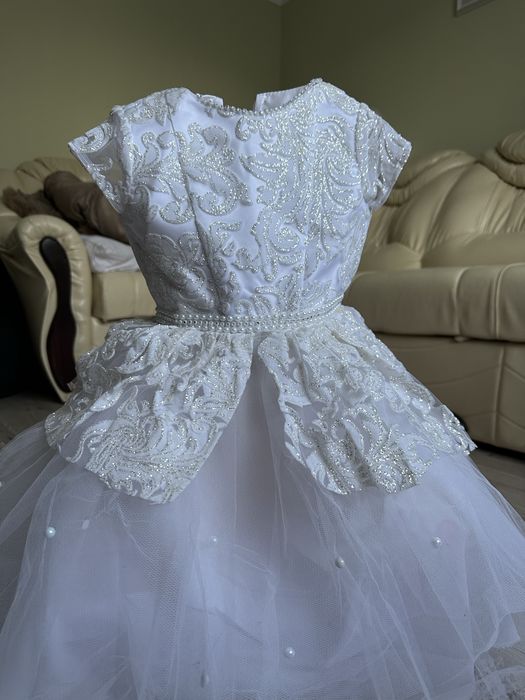 Пишне плаття  для дівчинки 2-3 роки