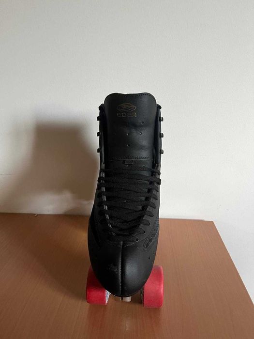 Patins (bota fly + chassi mistral)