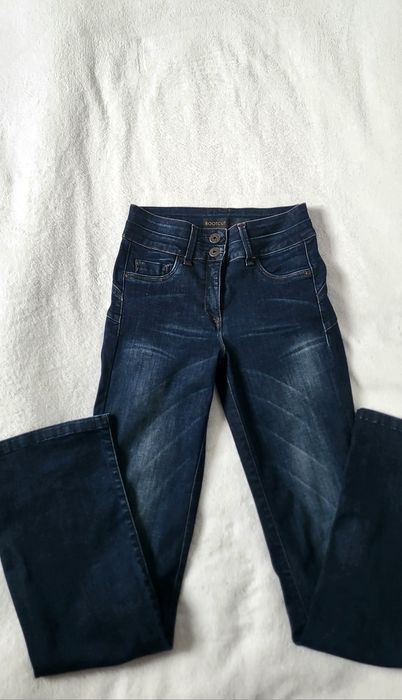 Sexy Modelujące jeansy push up wysoka talia bootcut flare dzwony 36 s 34 xs y2k