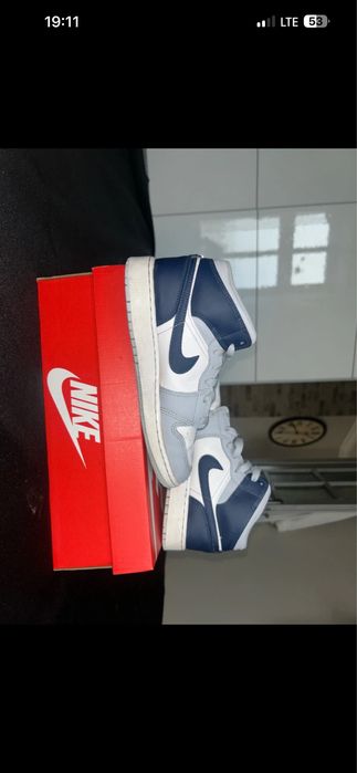 Nike Air Jordan 1 Mid