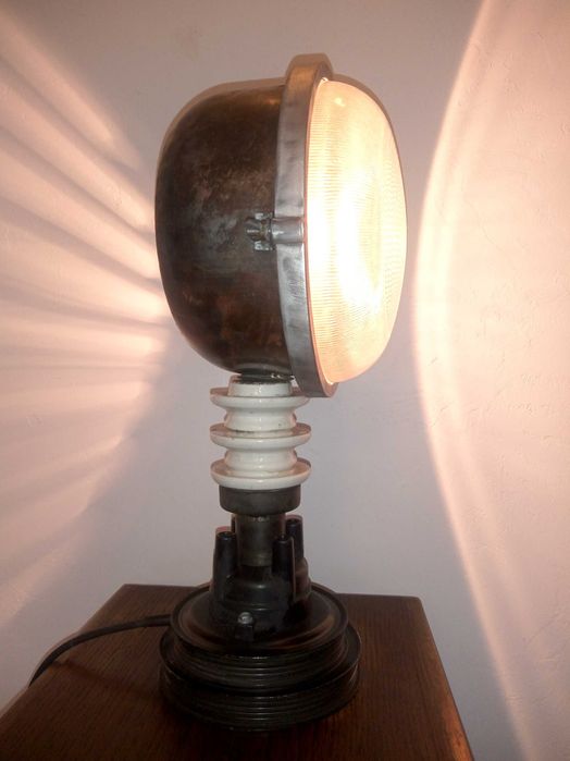 lampa stojąca industrialna loft reflektor