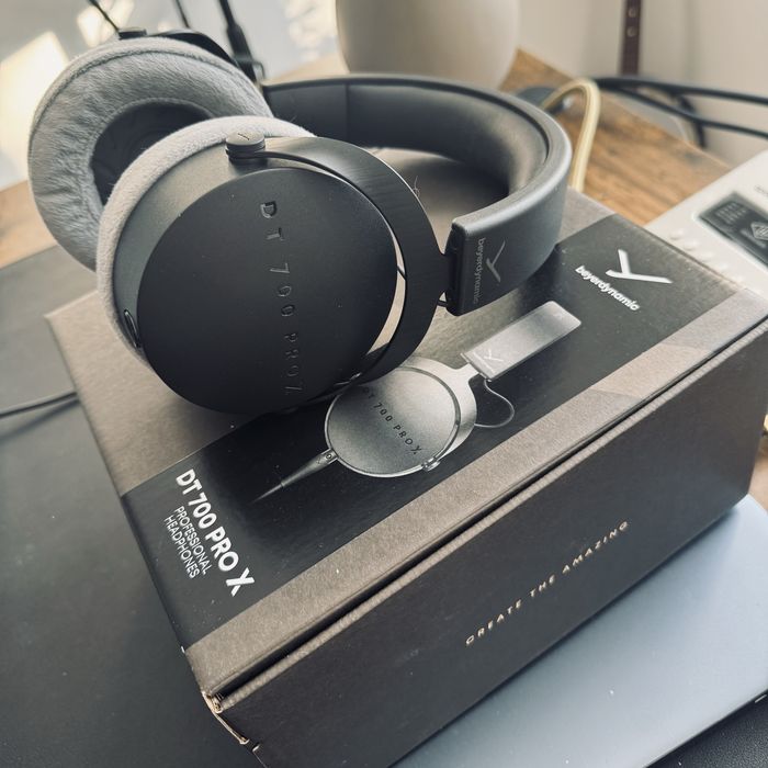 Навушники Beyerdynamic DT 700 pro X