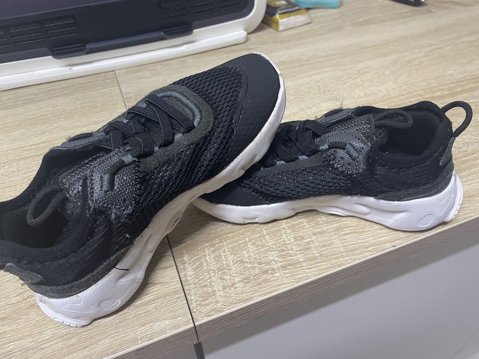 Sapatilhas nike 28,5