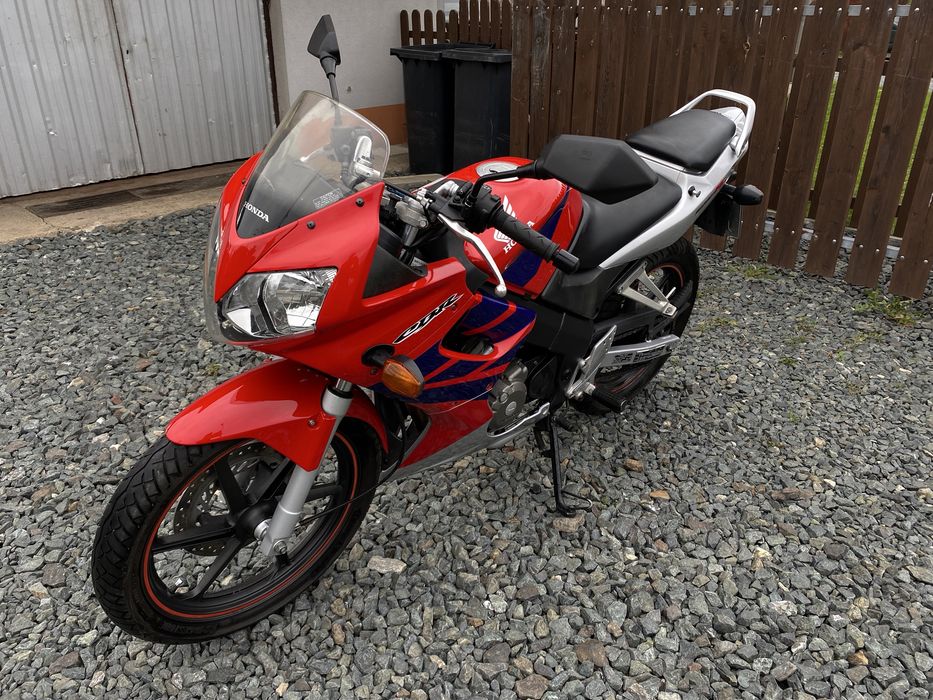 Honda cbr 125 2005 rok
