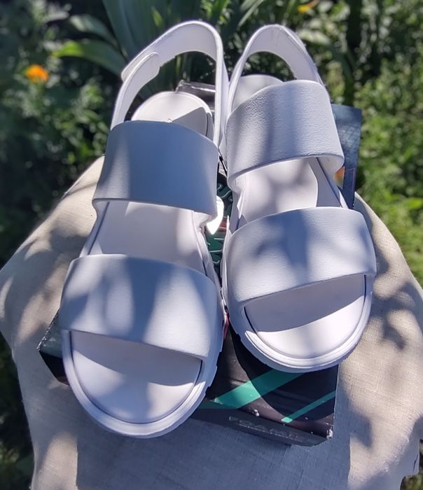 Жіночі босоніжки Skechers