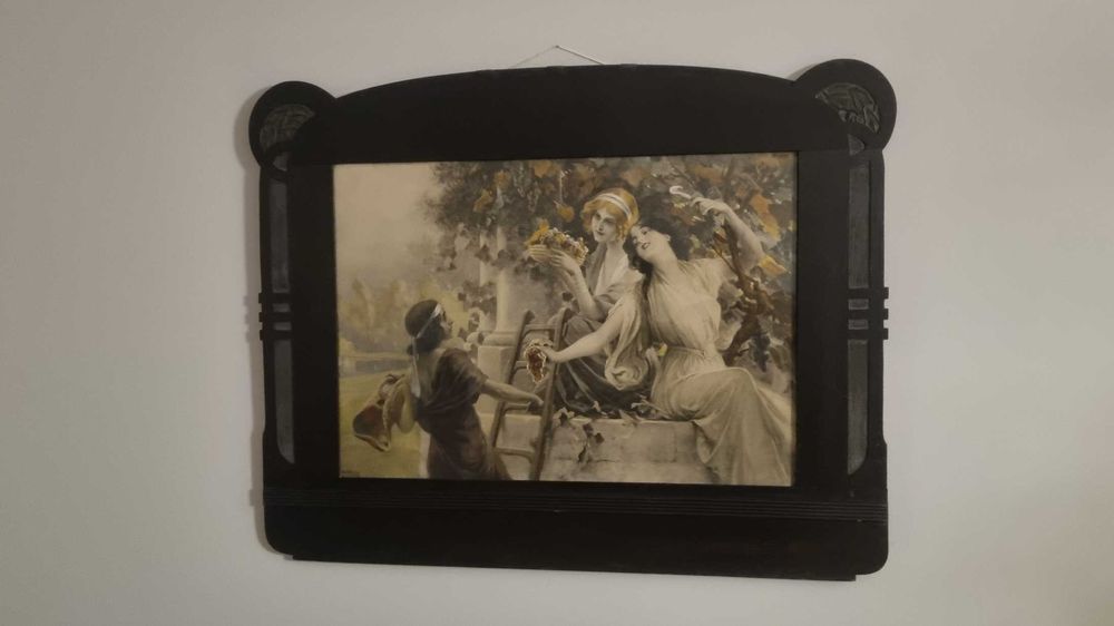 Rama secesyjna dwie kobiety przed secesyjną fontanną Chromolitografia