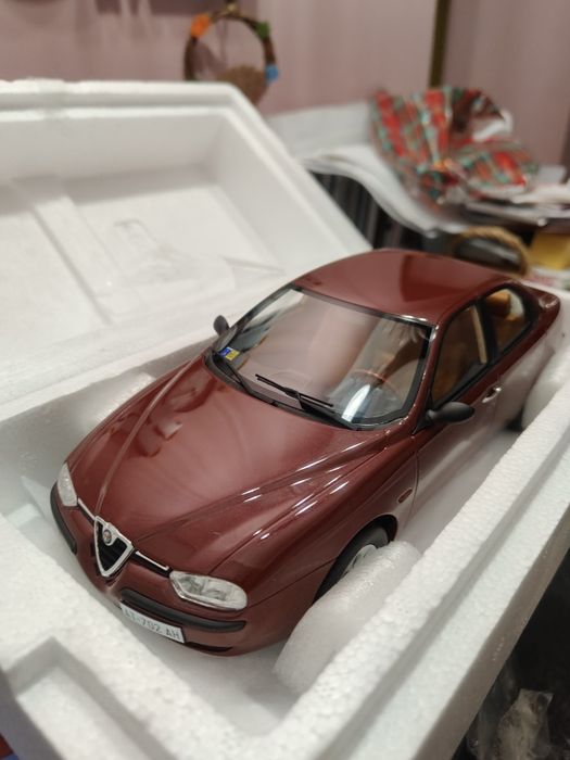 LAUDORACING Alfa Romeo 156 1:18