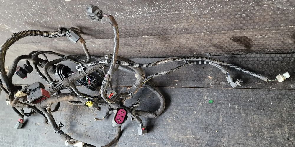 wiązka instalacja komory silnika 39120839_h  39120839 opel astra k v 1