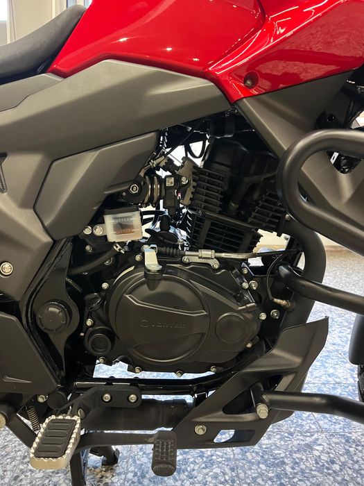 VORTEX RX1 125 cc de 2022 em Óptimo estado com 3 malas e Crashbars