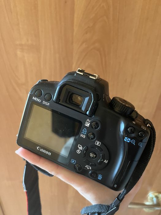 Фотоапар Canon EOS Rebel XS