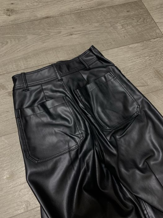 Шкіряні штани zara.