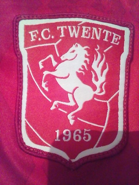 Футбольный клуб FC Twente -ретро футболка Diadora образца 2010 года