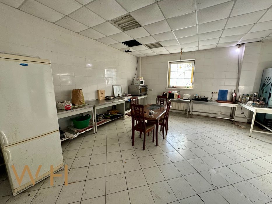 Продаж Готель 3070m², 53 сот, Озеро, Підгірці