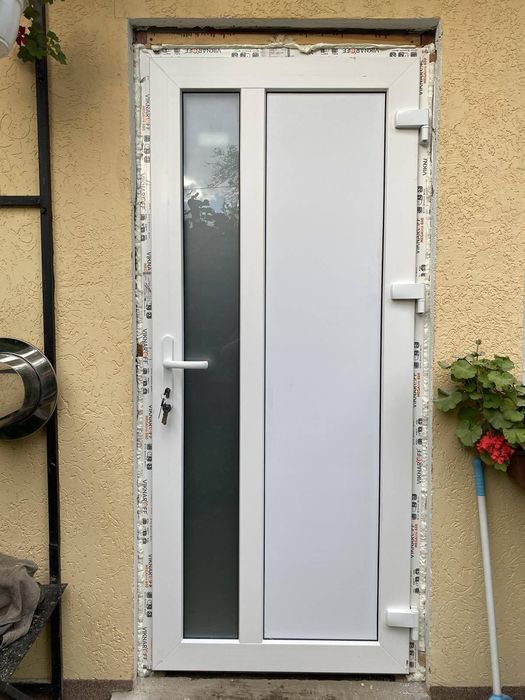 Готові Двері металопластикові Недорого, двери пластикові