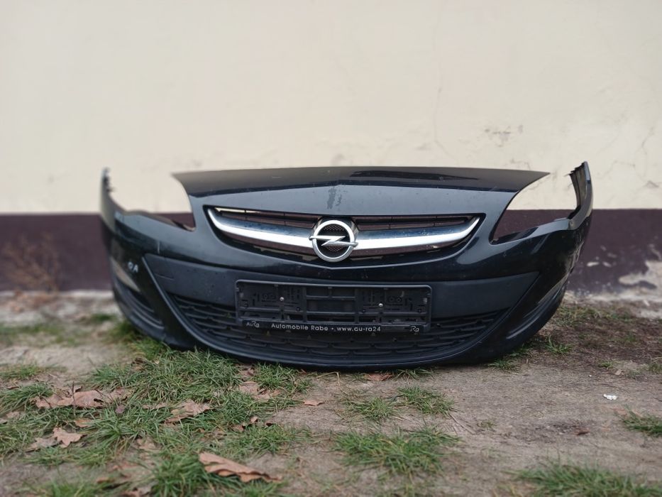 Передній бампер opel astra j 2014