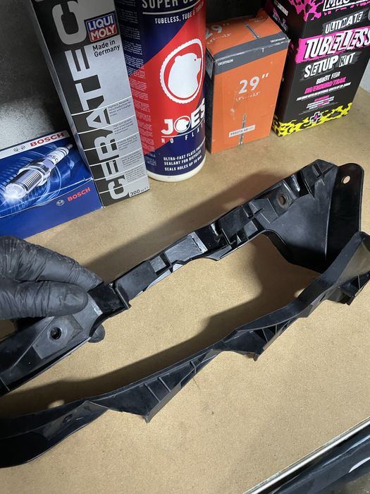 Leon 1m guias de parachoques traseiro