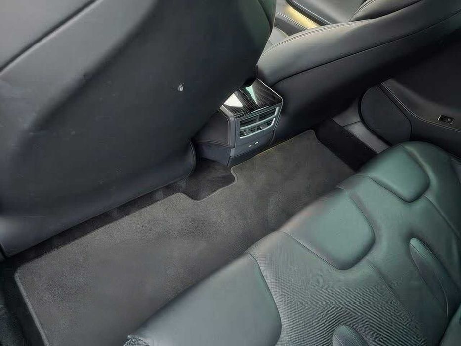 Tesla Model S P100D      2016